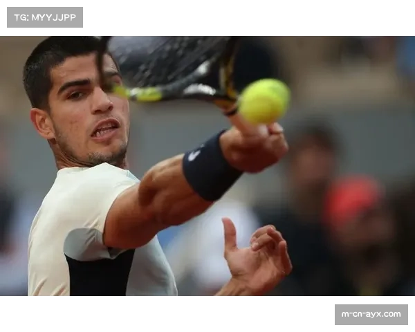 阿尔卡拉斯正手暴力抽击结合反手切削 技术更全面