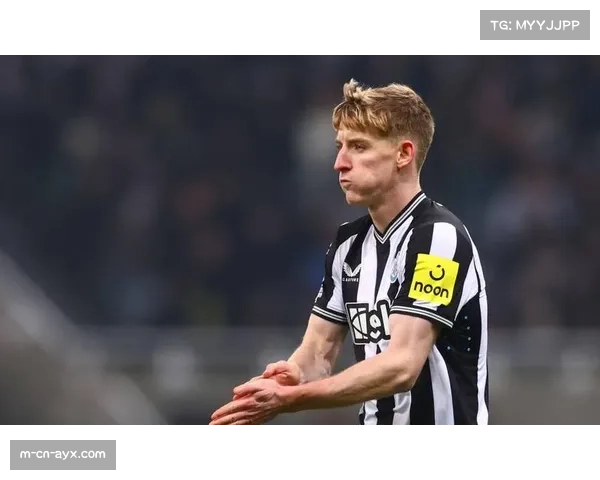 纽卡边后卫霍尔与利夫拉门托频演内切 成战术体系关键棋子